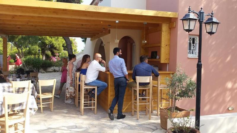 Epavlis Apartments Porto Heli Exterior photo