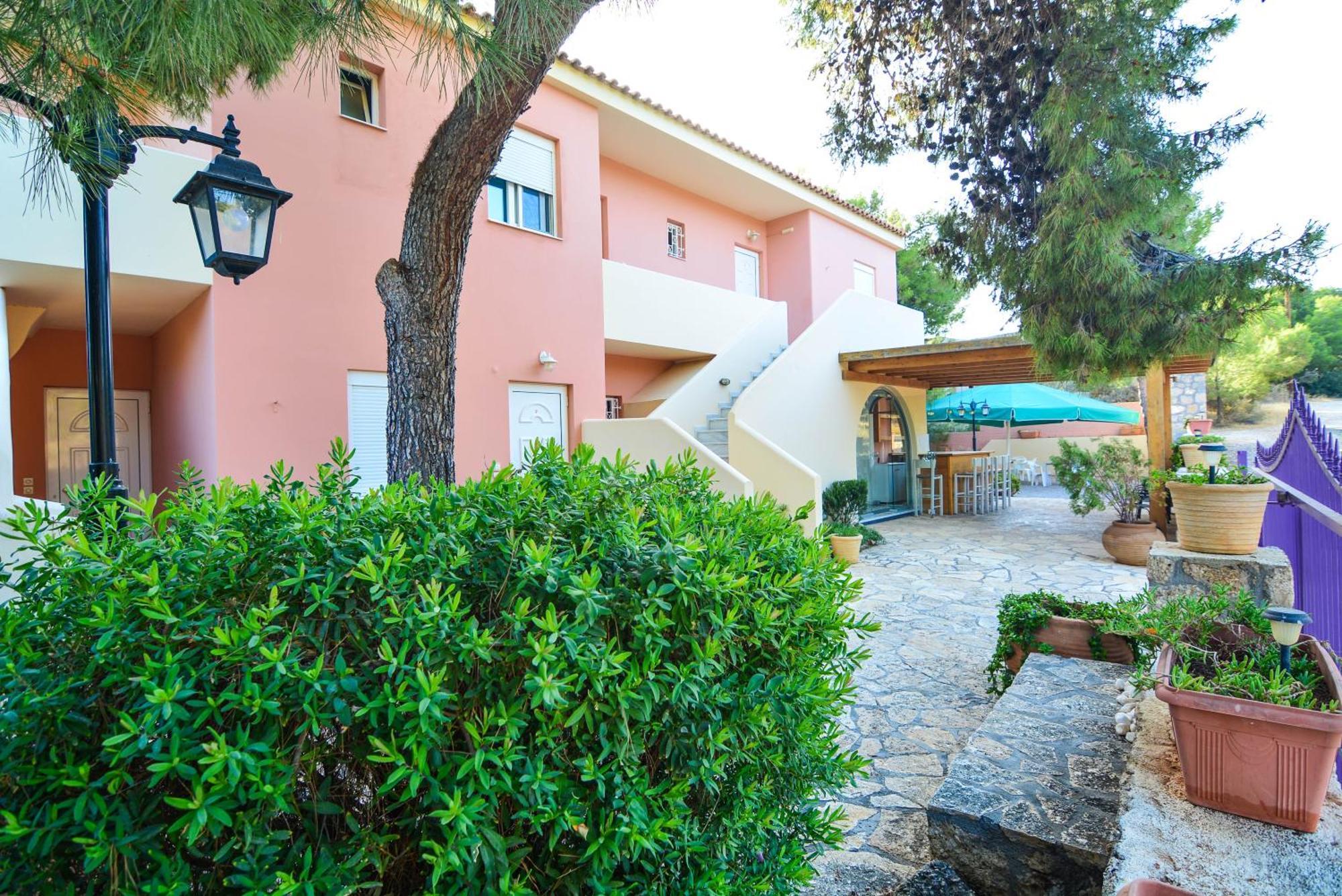 Epavlis Apartments Porto Heli Exterior photo