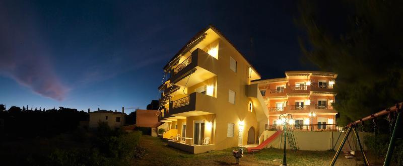 Epavlis Apartments Porto Heli Exterior photo